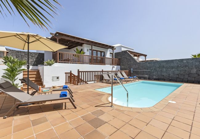 Villa en Playa Blanca - Villa Rosa ideal para familias