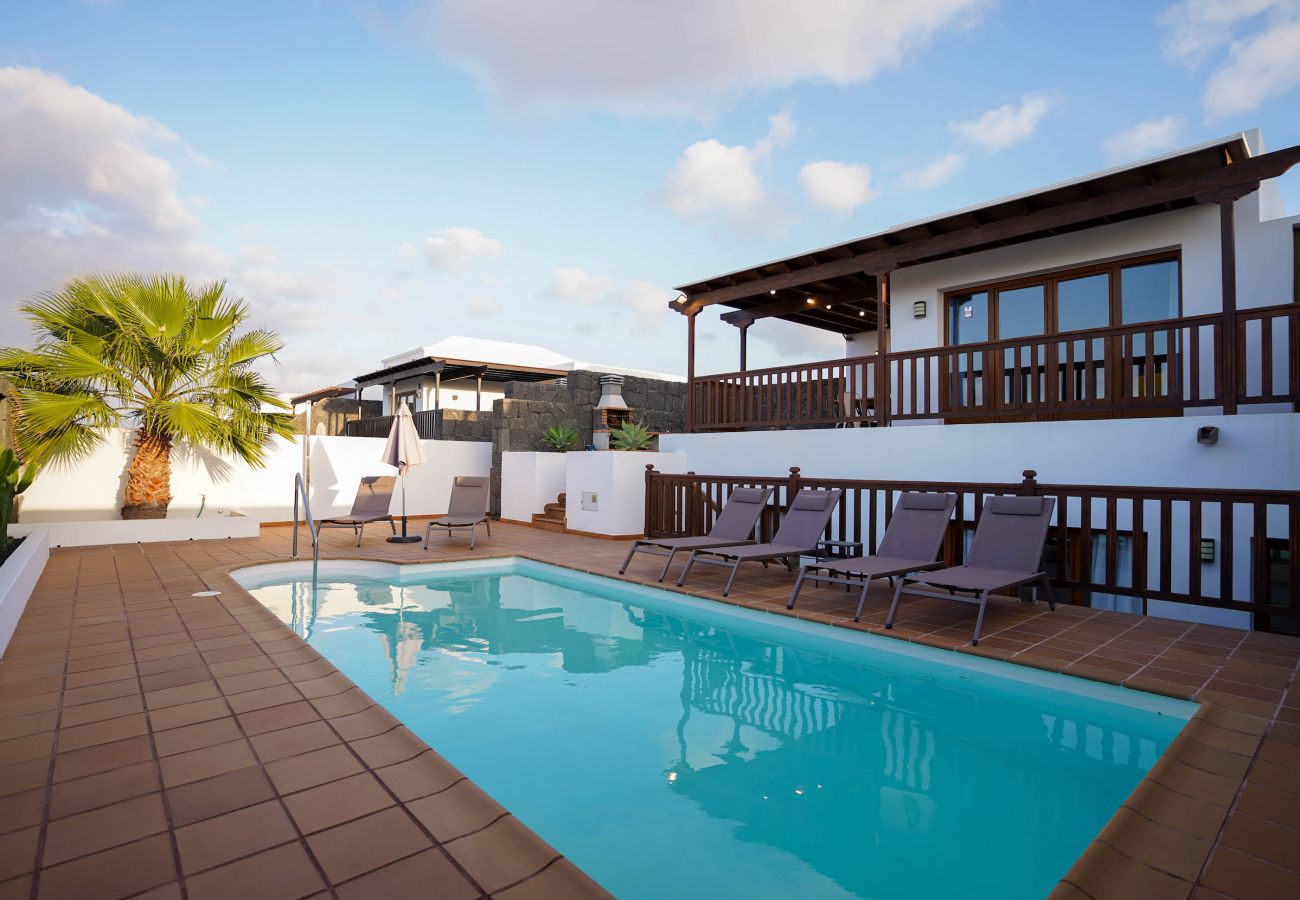 Villa en Playa Blanca - Villa Rosa ideal para familias