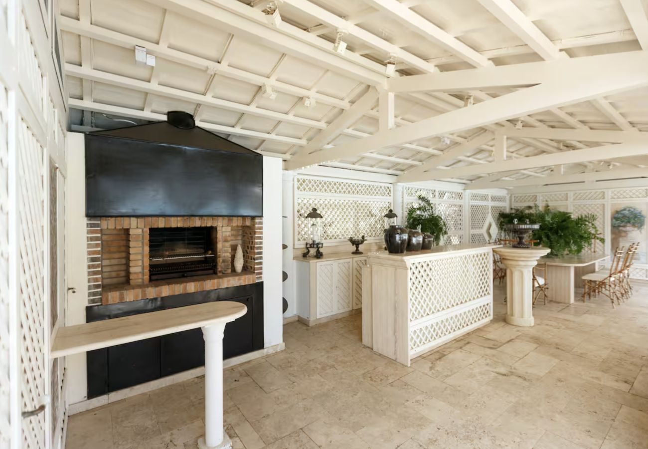 Villa in San Bartolomé de Tirajana - Sunset Luxe Retreat