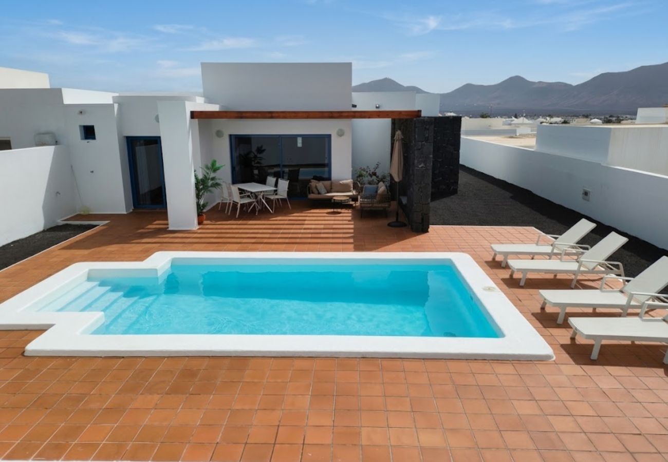 Villa in Playa Blanca - Villa Aroa