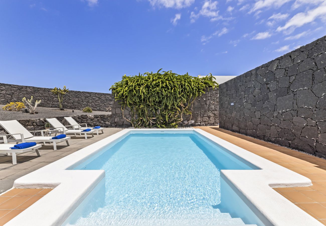 Villa in Playa Blanca - Villa Nerea great for families