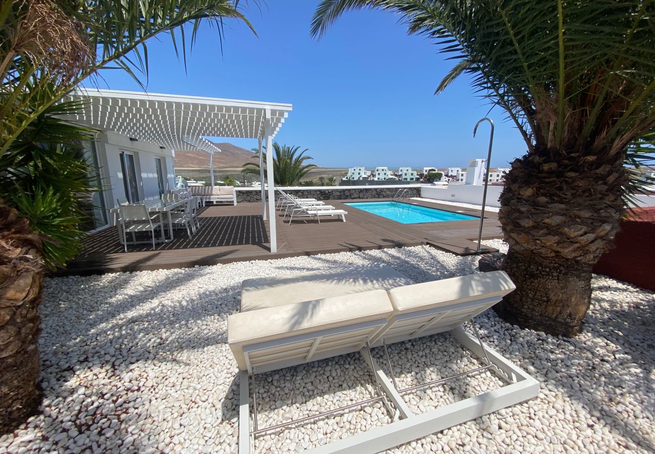 Villa in Playa Blanca - Villa Patricia with beautiful views