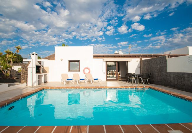 Villa/Dettached house in Playa Blanca - Villa Atardecer in Playa Blanca