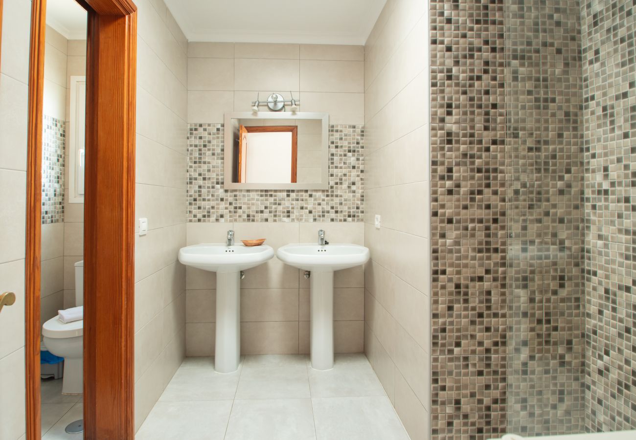 Villa in Puerto del Carmen - Villa Leonor in Puerto del Carmen