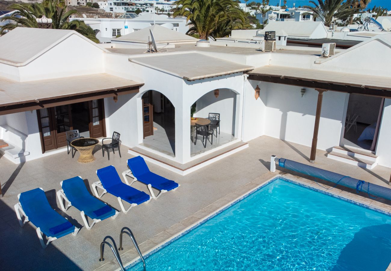 Villa in Puerto del Carmen - Villa Leonor in Puerto del Carmen