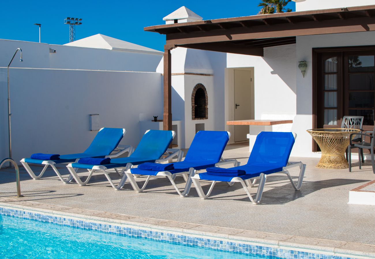Villa in Puerto del Carmen - Villa Leonor in Puerto del Carmen